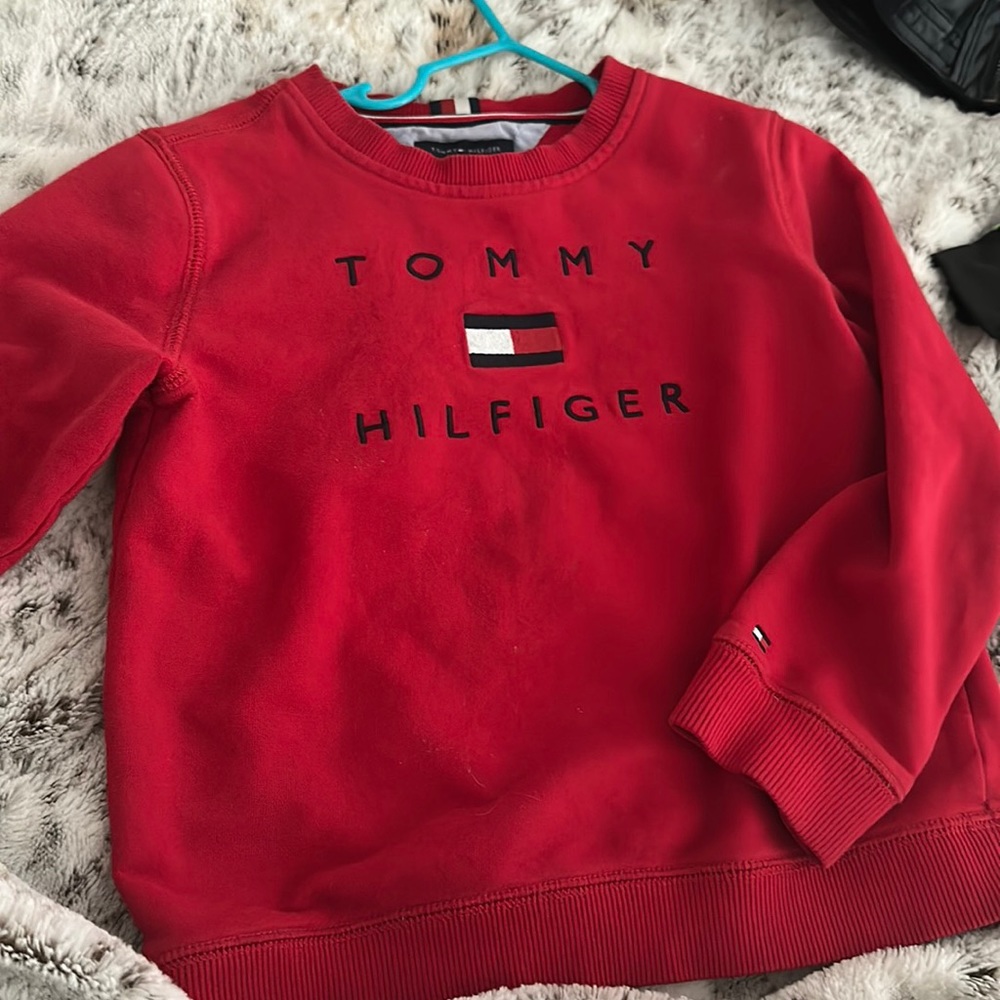 Sweatshirt